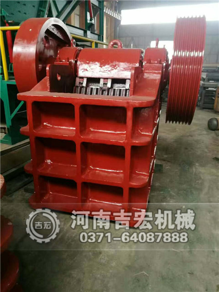 煤塊顎式破碎機(jī)工作原理及性能優(yōu)勢簡介