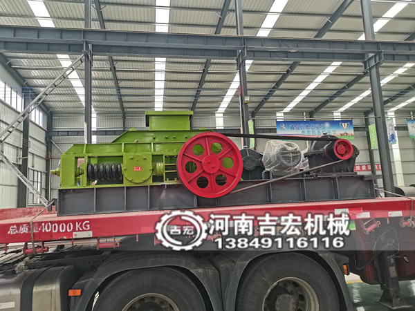 瀝青銑刨料再生破碎設(shè)備選型：為何推薦雙齒輥破碎機(jī)？