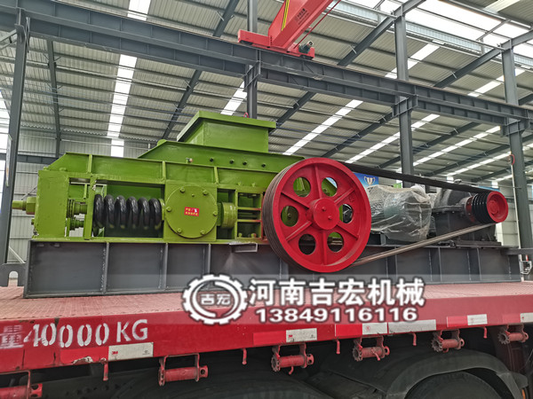 煤炭/焦炭/生石灰破碎專家！雙齒輥機(jī)出料規(guī)整,成塊率高！